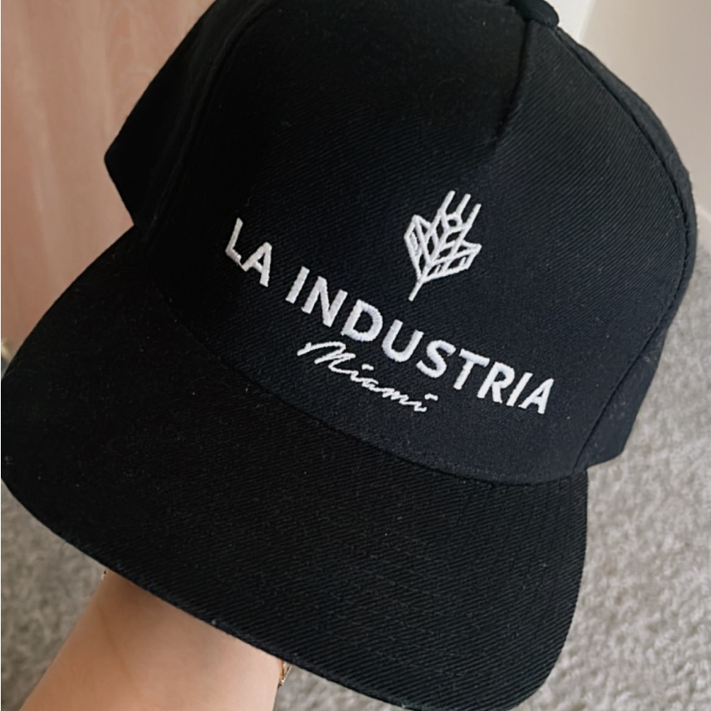 Fittwd industry hat